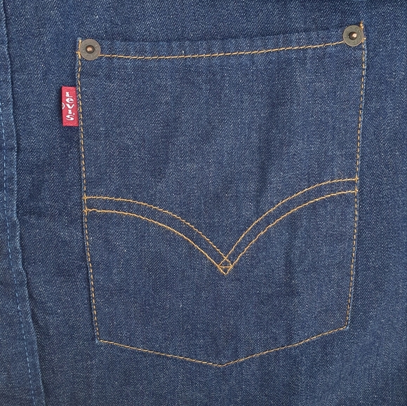 Levi's Red Tab Classic Denim Shirt Dark Wash Men's M - Picture 7 of 11
